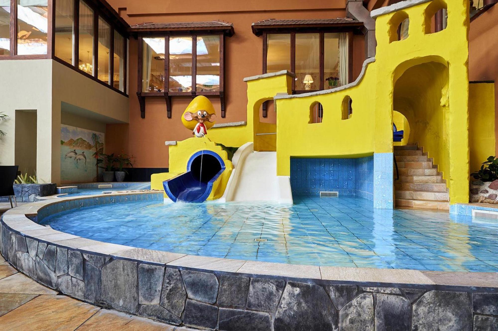 Holiday Resort Van Der Valk, Linstow Dobbin-Linstow Εξωτερικό φωτογραφία